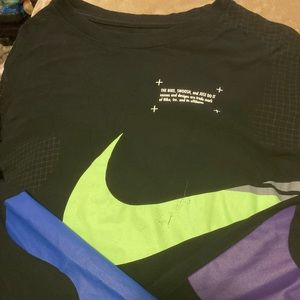 Nike men’s tee pre owned